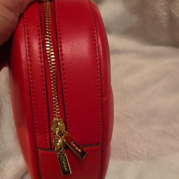Kate Spade Love Shack NWT Novelty Red Heart Mini Bag w/crossbody Strap - Picture 5 of 8